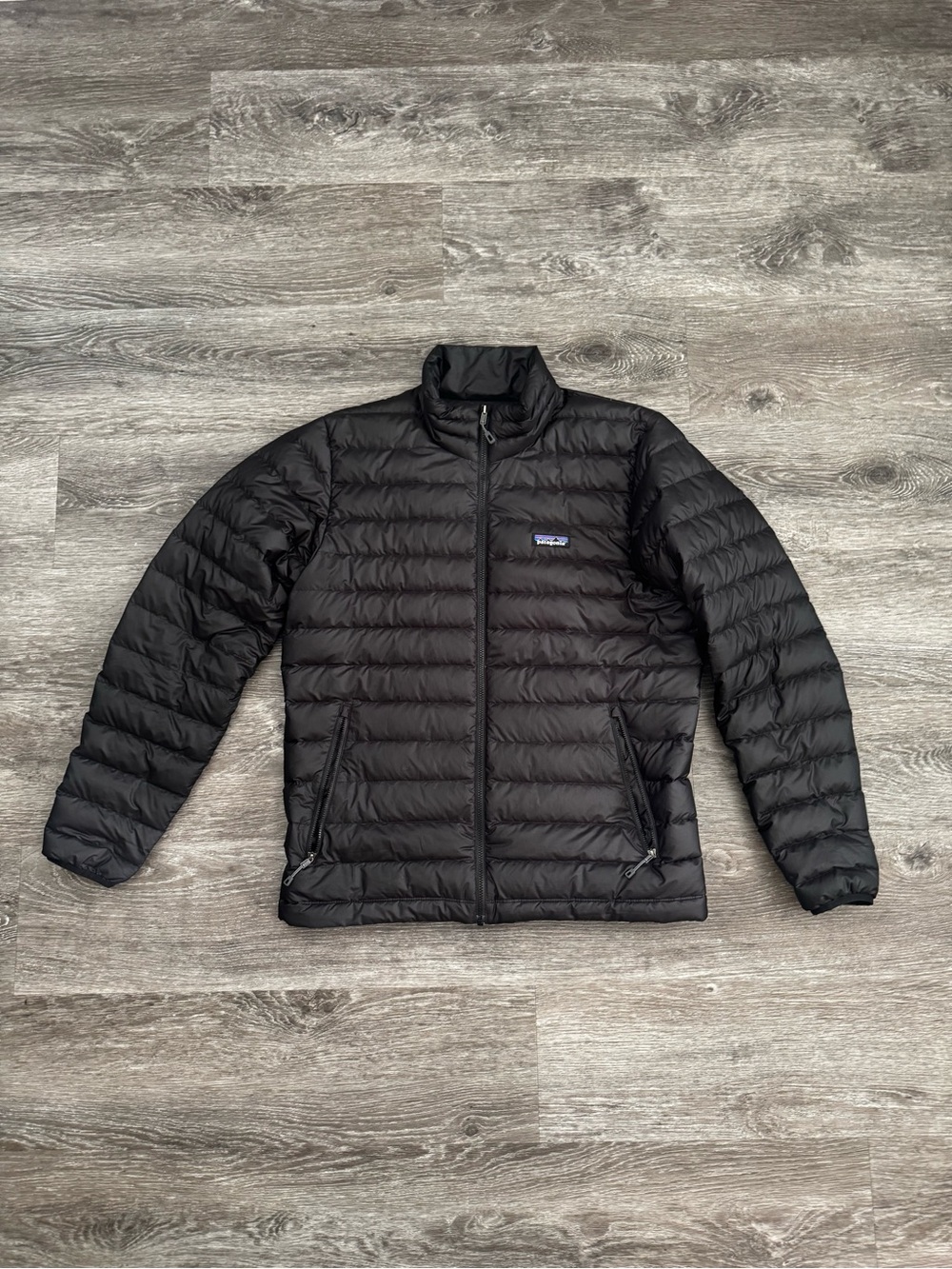 Patagonia Men’s Black Puffer Jacket - Lightweight Quilted Coat